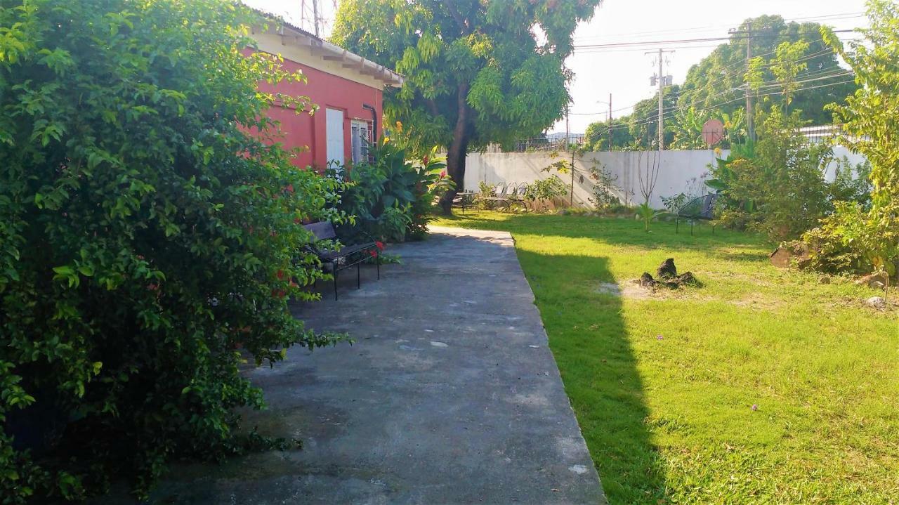 Yard Style Ξενοδοχείο Κίνγκστον Εξωτερικό φωτογραφία